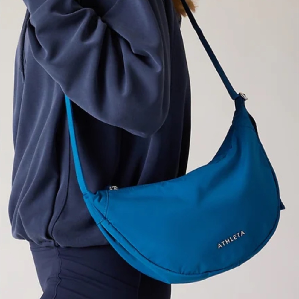 Athleta All About Crossbody Bag Dark Lapis Blue